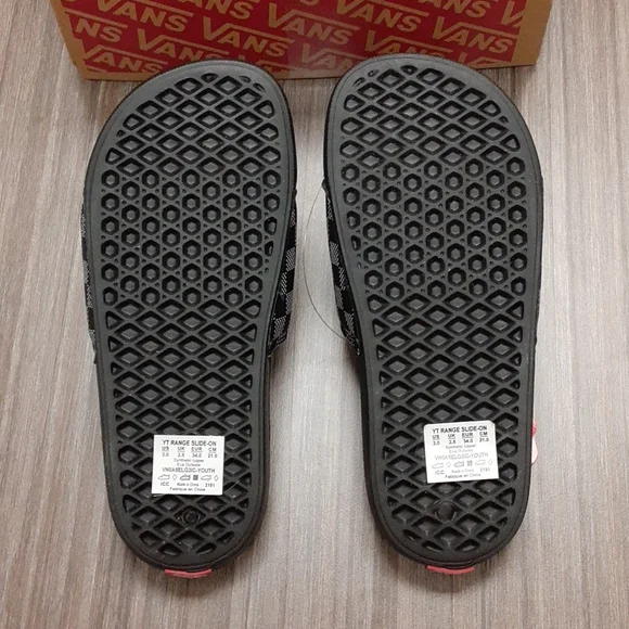 🎒 2/$30 👟 Vans Range Youth Slide Sandals Checker Dot Black Sz 3 NWT - Picture 4 of 9